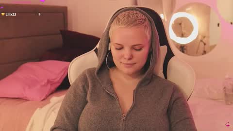 Snapshot of likaaberry chatting on January 2026 12:32:02 PM likaaberry online show from January 2026 12:32:02 PM