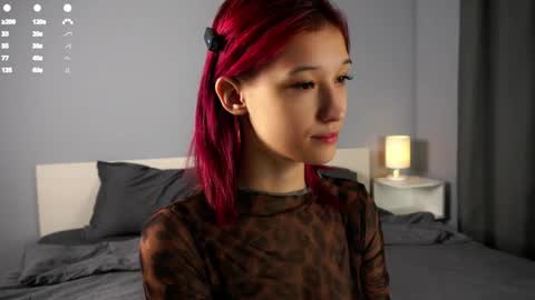 Emi online show from November 2025 11:43:02 AM