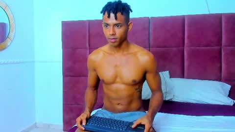 Snapshot of lil___king chatting on July 2026 01:37:02 PM Lil KIng online show from July 2026 01:37:02 PM