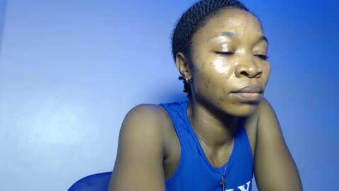 Snapshot of lil_baddie0 chatting on March 2026 07:15:01 AM lil_baddie0 online show from March 2026 07:15:01 AM