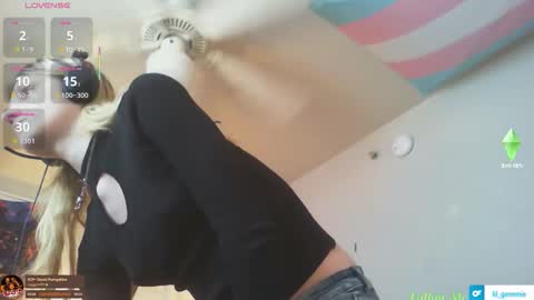 lil gemmie online show from December 2025 06:45:01 PM