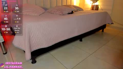 Hanna online show from September 2025 07:03:01 PM