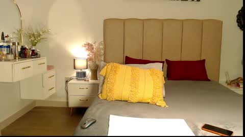 Snapshot of lil_vivien chatting on March 2026 06:16:02 AM missy online show from March 2026 06:16:02 AM