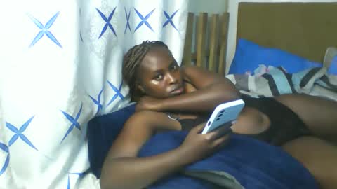 Snapshot of lil_wamboi chatting on May 2026 08:07:02 PM lil_wamboi online show from May 2026 08:07:02 PM