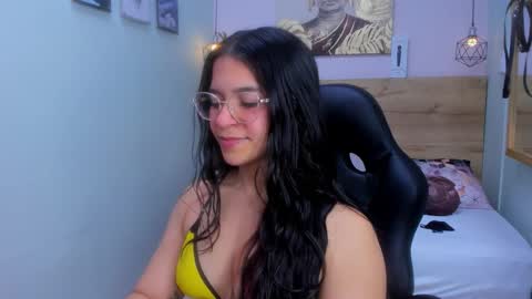 Snapshot of lila_foox chatting on November 2025 05:15:01 PM LILA online show from November 2025 05:15:01 PM