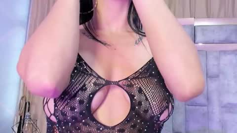 lila noa online show from November 2025 09:14:02 PM