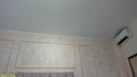 lila bailey  online show from November 2025 07:48:02 PM