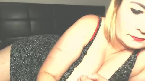 Snapshot of lilada27 chatting on June 2026 05:25:01 PM lila online show from June 2026 05:25:01 PM