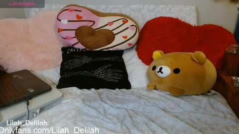 Lilah Delilah online show from April 2026 04:15:01 AM