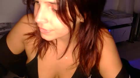 Rebecca online show from November 2025 06:13:01 AM