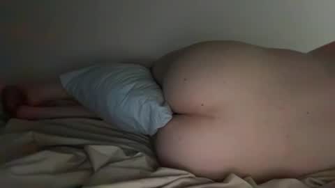 Snapshot of lilbenny05 chatting on February 2025 07:59:01 AM lilbenny05 online show from February 2025 07:59:01 AM