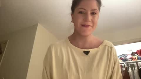 lilbi85_ online show from January 2025 03:15:01 AM