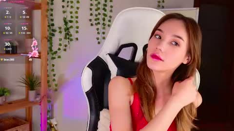 Snapshot of lilcatalia chatting on June 2026 12:53:02 PM Hi im Yuki online show from June 2026 12:53:02 PM