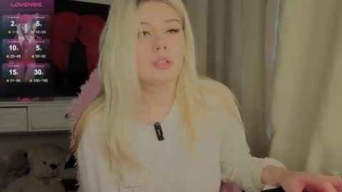 Nika and Lori online show from October 2025 06:04:02 AM