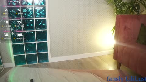 Lili online show from January 2025 11:56:02 AM