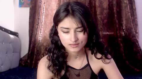 Snapshot of lili_clan11 chatting on January 2026 04:44:01 PM lili_clan11 online show from January 2026 04:44:01 PM