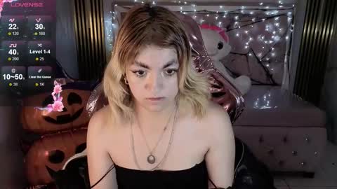 Lili online show from October 2025 03:58:02 AM