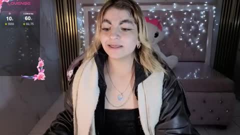 Lili online show from November 2025 03:16:02 AM