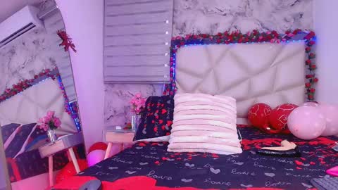 Snapshot of lili_jhonson chatting on February 2026 11:51:01 AM Lily online show from February 2026 11:51:01 AM