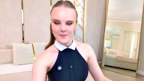 lili_lohan online show from May 2026 10:01:02 AM
