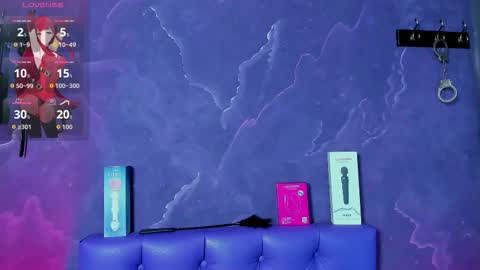 Lili  online show from November 2025 07:35:02 PM