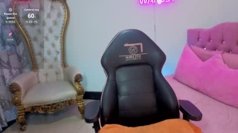 Snapshot of lili_tay1 chatting on May 2026 03:24:01 AM LILI online show from May 2026 03:24:01 AM