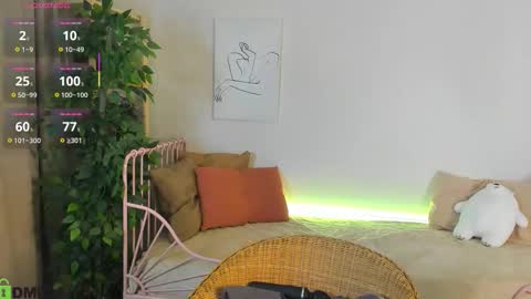 Lilian online show from September 2025 12:10:01 AM