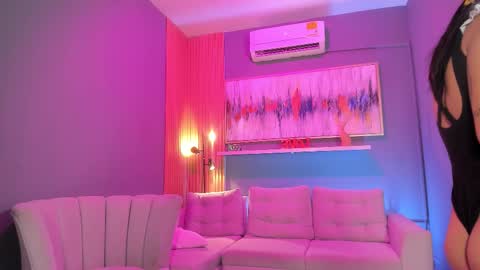 holis soy lily chang no olvides el pulgar arriba es muy importante para mi 3 independent model online show from March 2026 08:04:01 PM