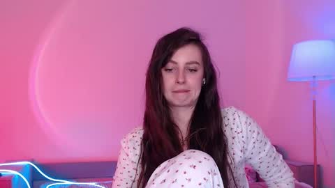 Snapshot of liliatlu chatting on May 2026 11:44:02 PM Lilu online show from May 2026 11:44:02 PM