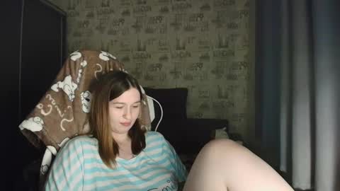 liliawoolf online show from April 2026 04:15:01 PM