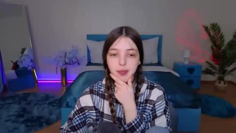 Lili Bakery online show from March 2026 04:39:01 AM