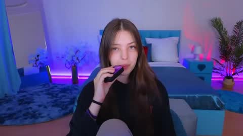 Snapshot of lilibakery chatting on June 2026 02:32:02 AM Lili Bakery online show from June 2026 02:32:02 AM