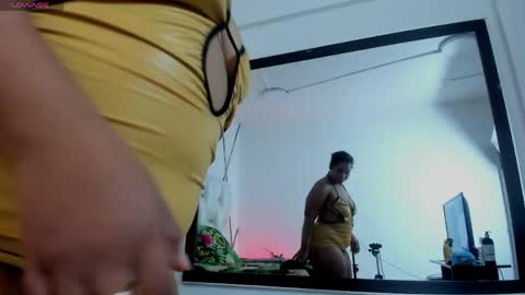 LIli cameron  online show from April 2026 11:41:02 AM