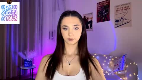 Snapshot of lilihalvorsen chatting on June 2026 10:14:02 PM Lina online show from June 2026 10:14:02 PM