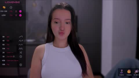 Snapshot of lililaluna chatting on October 2025 06:52:01 PM             ...  online show from October 2025 06:52:01 PM