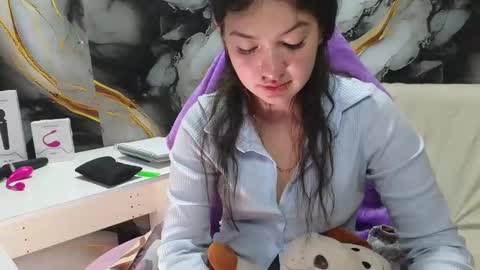 lilimini online show from February 2026 08:16:01 PM