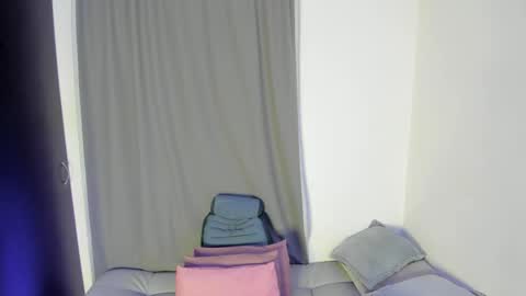 Snapshot of lilirouse chatting on September 2025 09:01:01 AM lilirouse online show from September 2025 09:01:01 AM