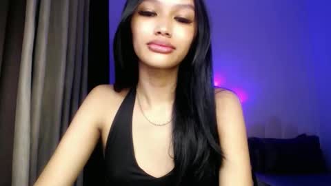 Snapshot of lilit_sensual chatting on April 2026 09:07:01 AM Chloe online show from April 2026 09:07:01 AM