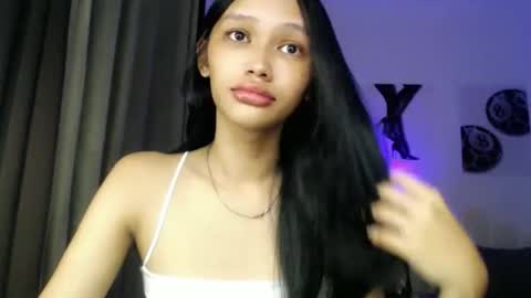 Snapshot of lilit_sensual chatting on May 2026 09:04:01 AM Chloe online show from May 2026 09:04:01 AM