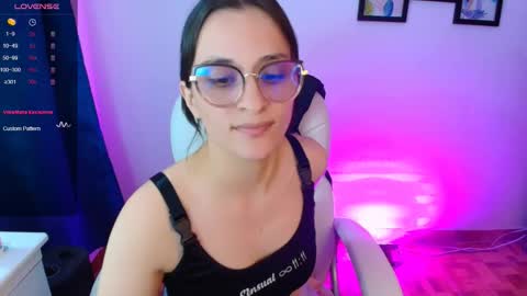 Snapshot of lilith01_ chatting on October 2025 11:05:01 PM Leidy online show from October 2025 11:05:01 PM