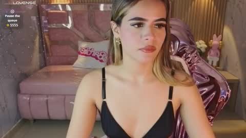 Lilith  online show from January 2026 08:18:02 PM