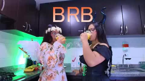 Lilith and Khloe  online show from November 2025 11:21:02 AM