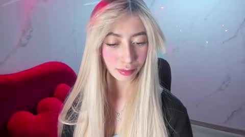 Snapshot of lilith_cooper20 chatting on November 2025 10:31:02 PM lilith cooper20 online show from November 2025 10:31:02 PM