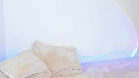 Lilith Salvatore online show from April 2026 02:09:02 AM