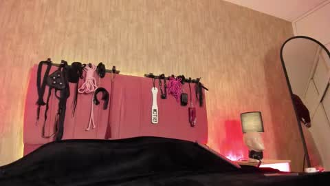 Lilith online show from March 2026 12:44:02 PM