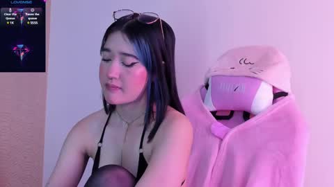 Lilith online show from January 2025 08:11:01 PM