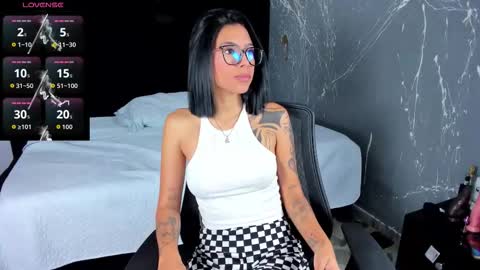 Lilith luxorr online show from November 2025 01:25:02 PM