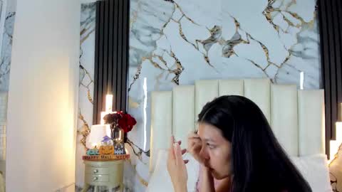 Lilith  online show from October 2025 05:07:01 AM