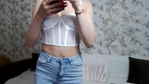 Snapshot of lilithmoonx_ chatting on March 2026 04:13:01 PM lilithmoonx_ online show from March 2026 04:13:01 PM