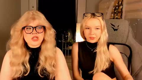 Snapshot of lilithnelson chatting on June 2026 12:22:01 PM LilithNelson online show from June 2026 12:22:01 PM